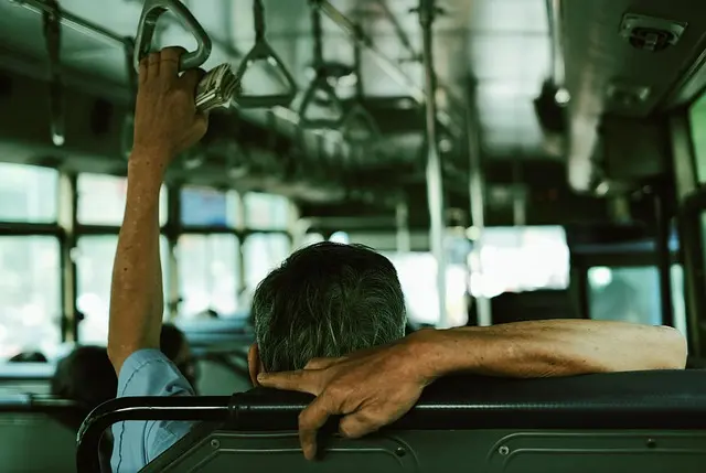Cómo Ahorrar en Transporte Durante tus Viajes: 10 Consejos Clave