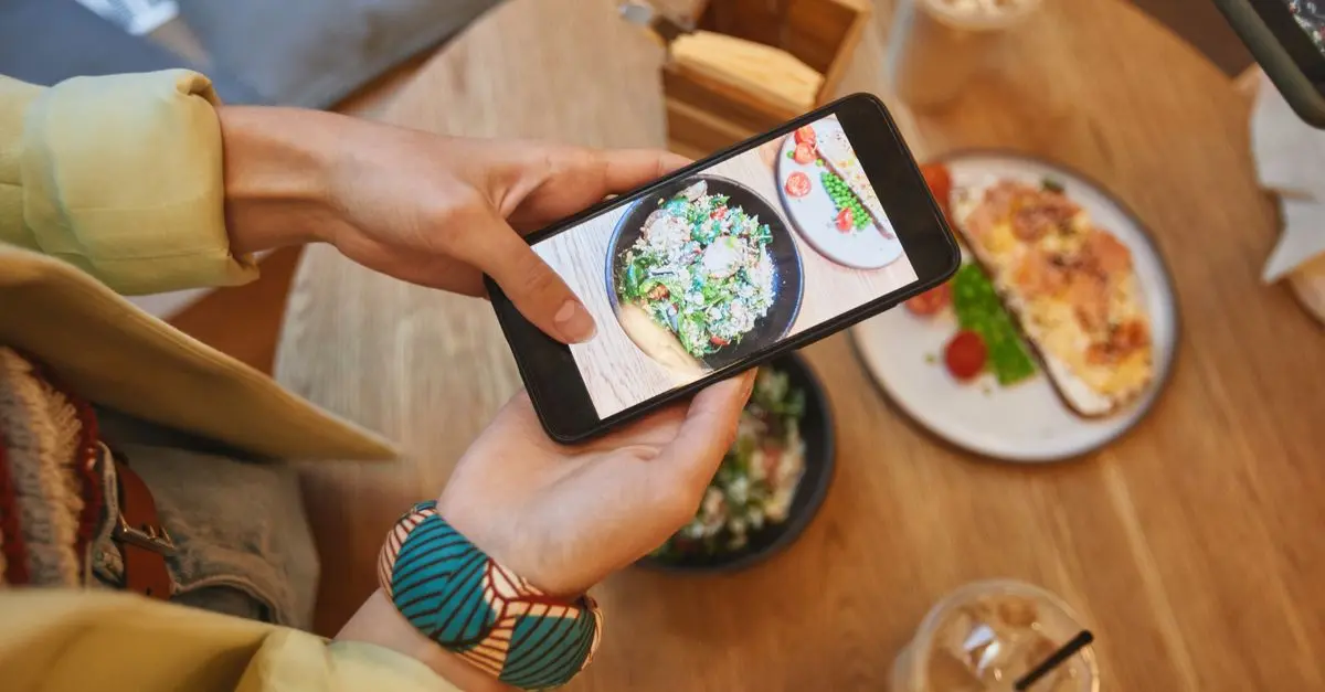 Cómo Ahorrar en Comidas Durante tus Viajes: 10 Consejos Prácticos